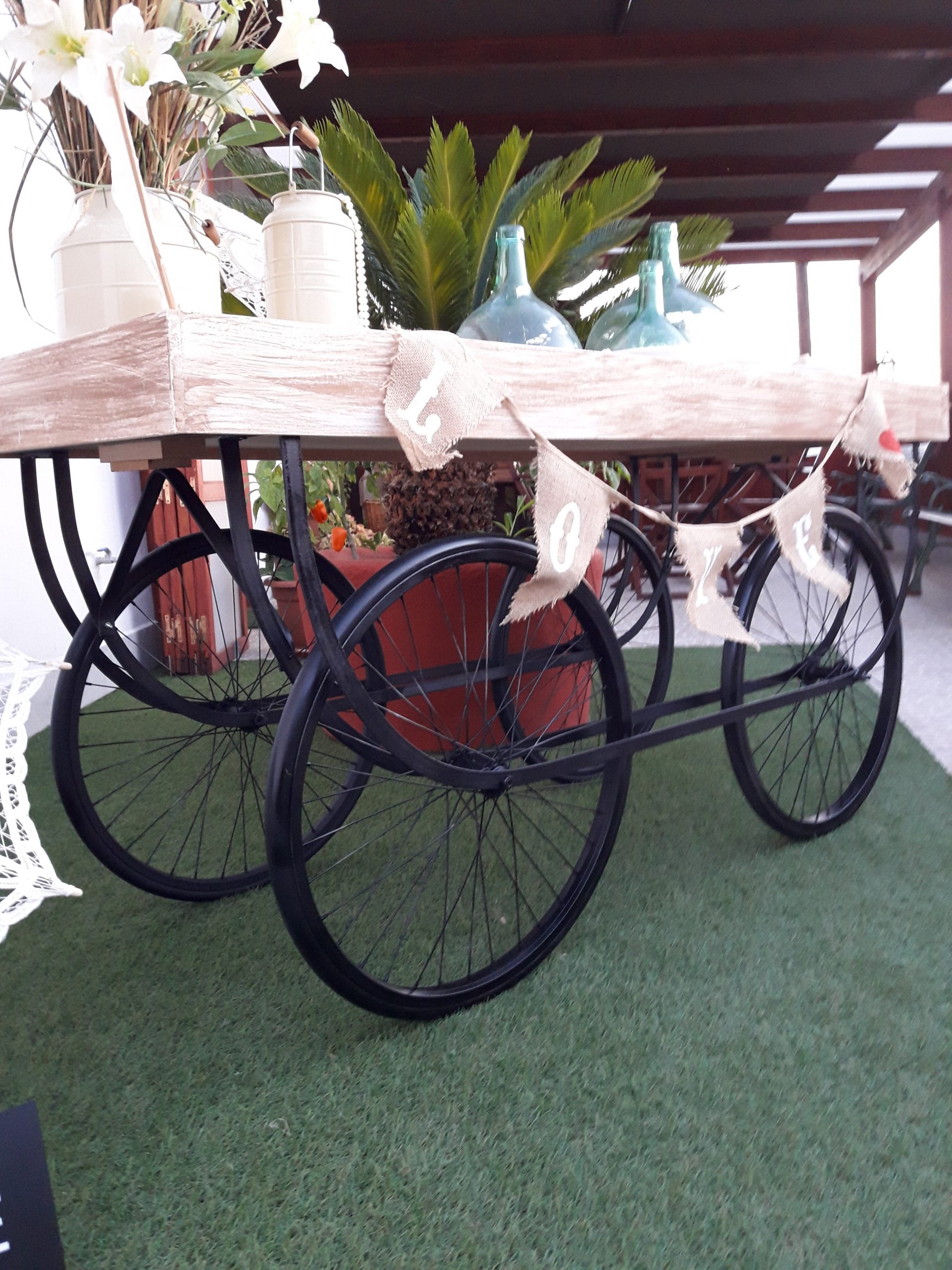 Elegante carrito para bodas  Buffet, Candy bar, Toy chest